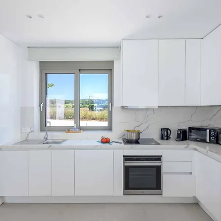 Panaxia Akte * Θεολόγος