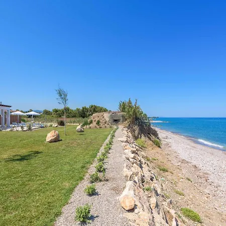 Βίλα Panaxia Akte